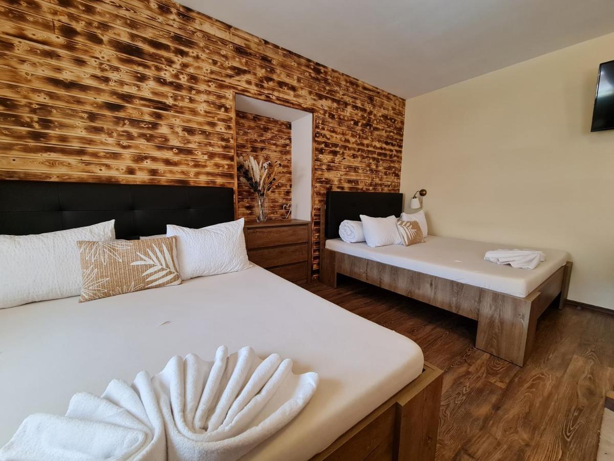 Eden Teljes Haz Hotel อักเทเลค ภายนอก รูปภาพ