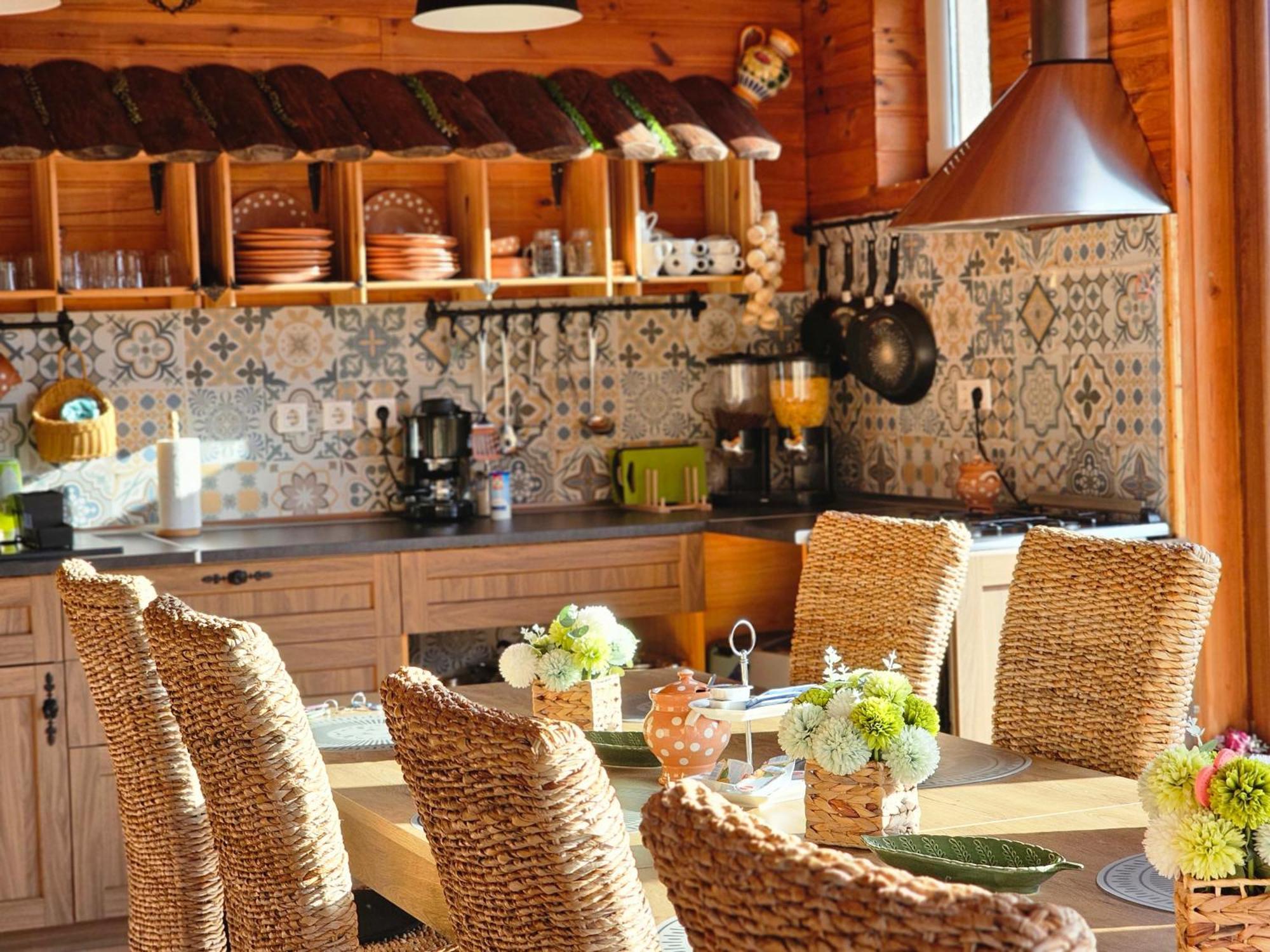 Eden Teljes Haz Hotel อักเทเลค ภายนอก รูปภาพ